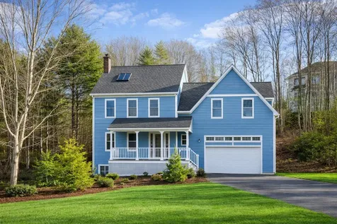 14 Eastfield Road Cape Elizabeth ME 04107