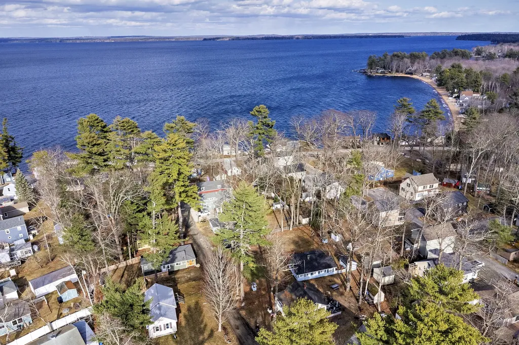 4 Sarah Lane Standish ME 04084