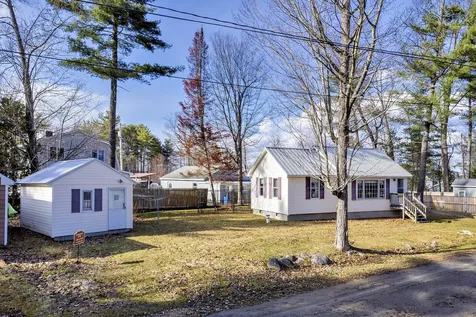 4 Sarah Lane Standish ME 04084