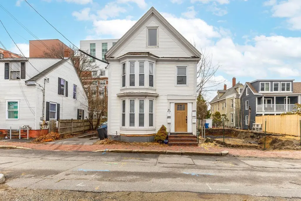 11 Russell Street Portland ME 04102