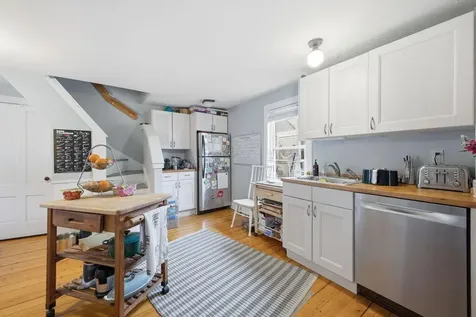 11 Russell Street Portland ME 04102