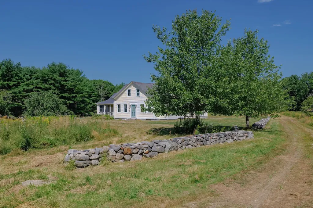 120 Youngs Point Road Brooksville ME 04617
