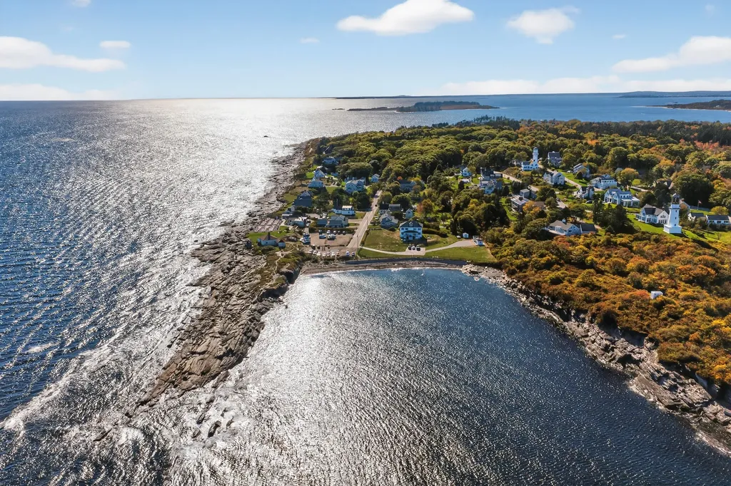 7 Dyer Lane Cape Elizabeth ME 04107