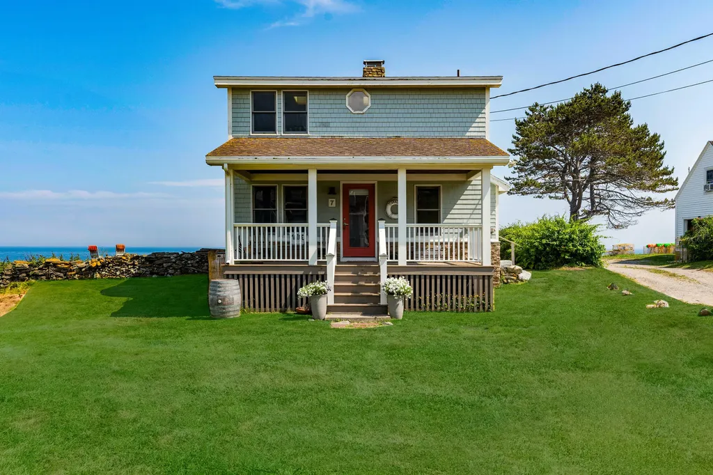 7 Dyer Lane Cape Elizabeth ME 04107