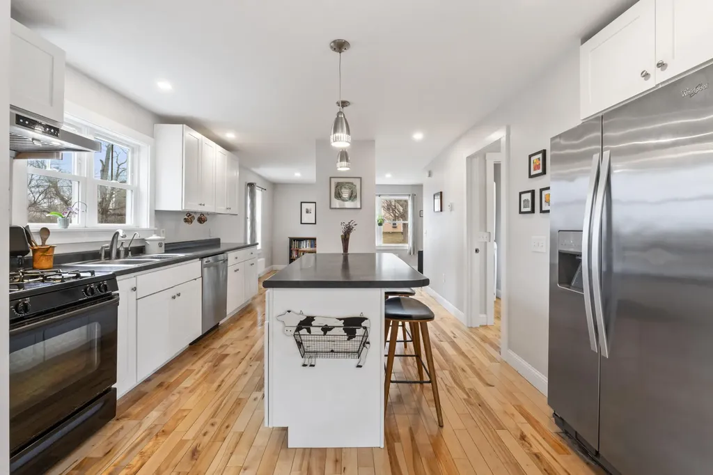 60 Pleasant Hill Road Freeport ME 04032