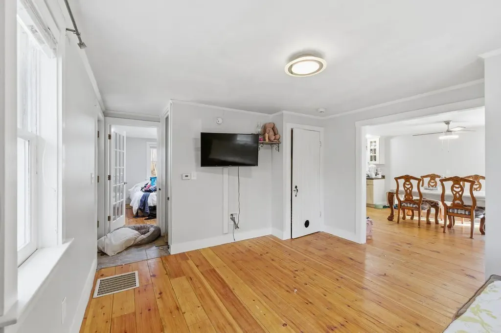 93 Woodland Road Windham ME 04062