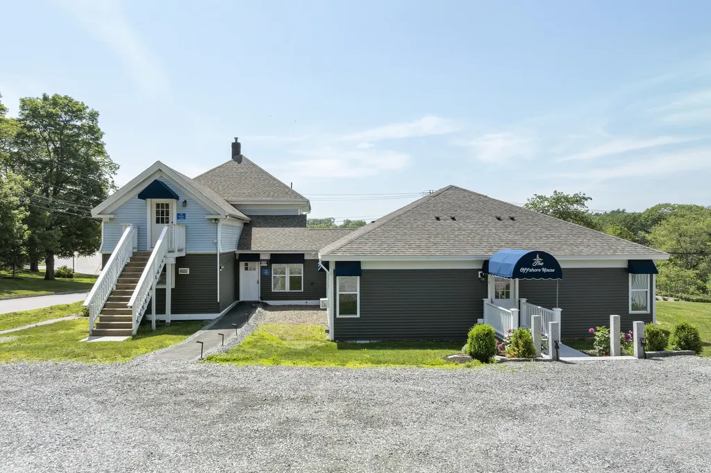 8 Country Club Road Boothbay ME 04537