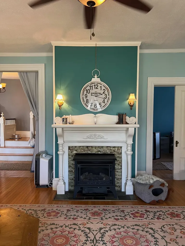 27 Swan Street Calais ME 04619