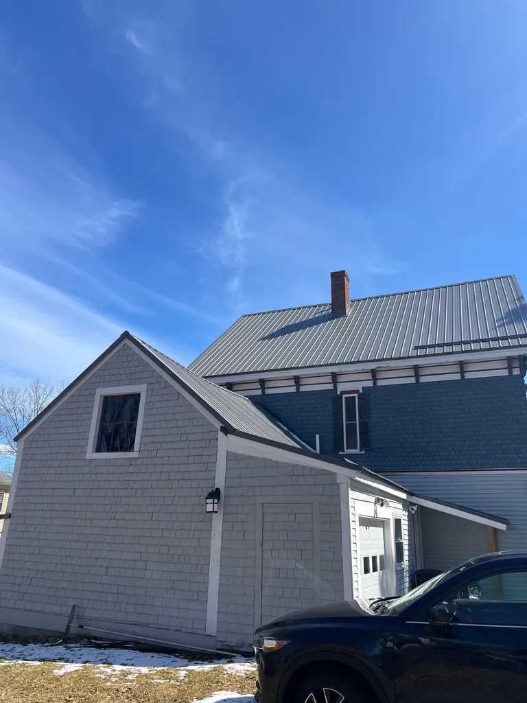 27 Swan Street Calais ME 04619