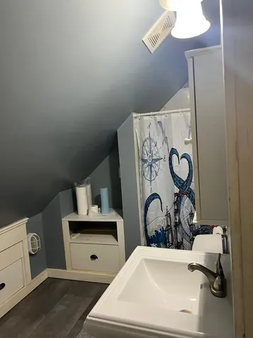 27 Swan Street Calais ME 04619