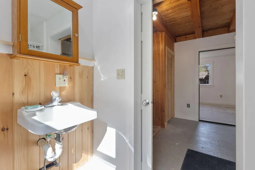 14 Elm Street Shapleigh ME 04076