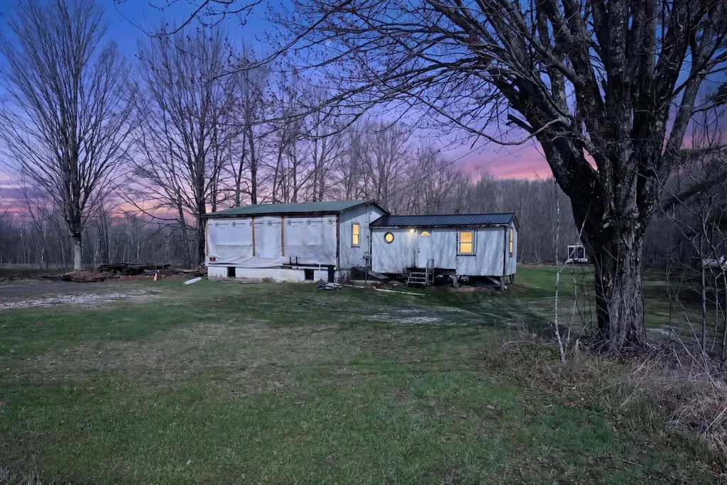 401 Canaan Road Pittsfield ME 04967