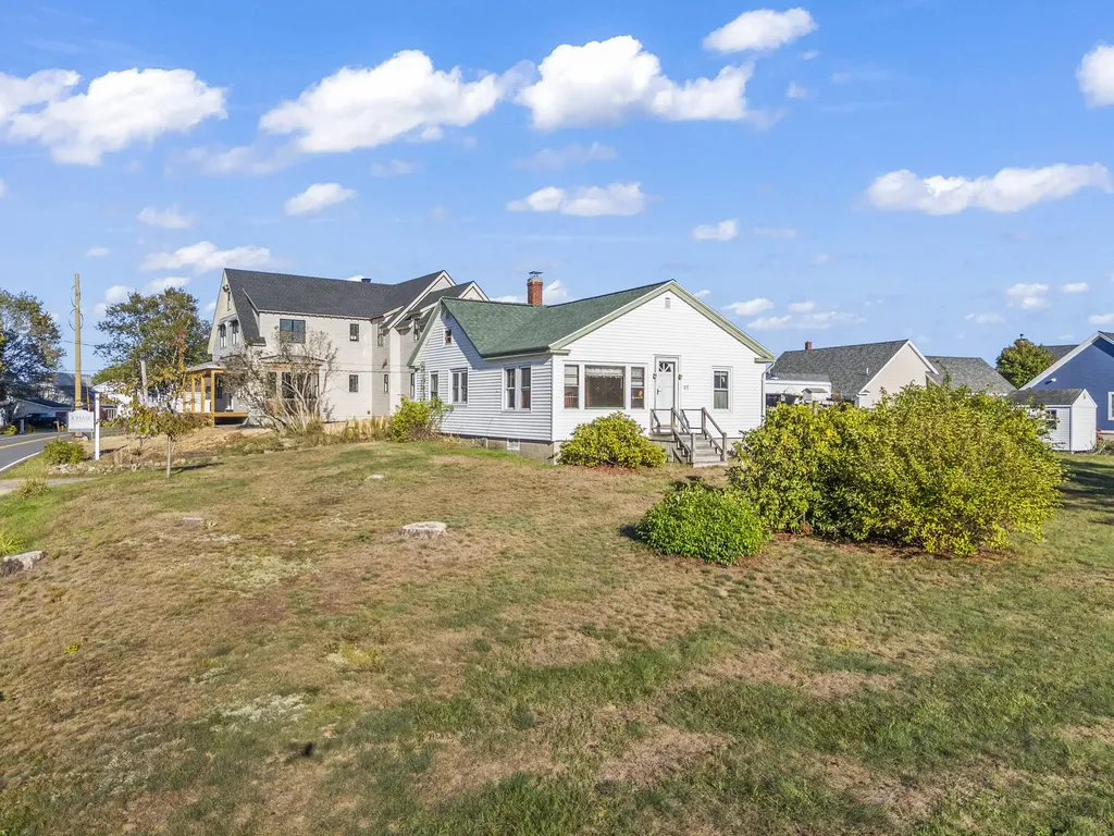 835 Ocean Avenue Wells ME 04090