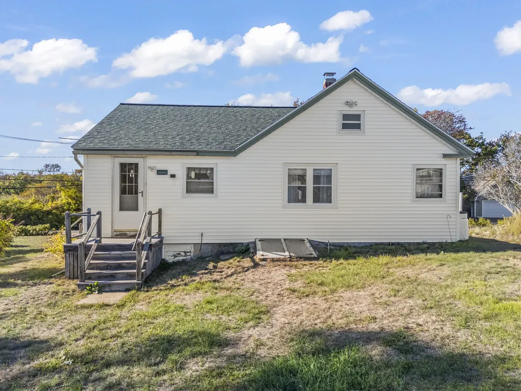 835 Ocean Avenue Wells ME 04090