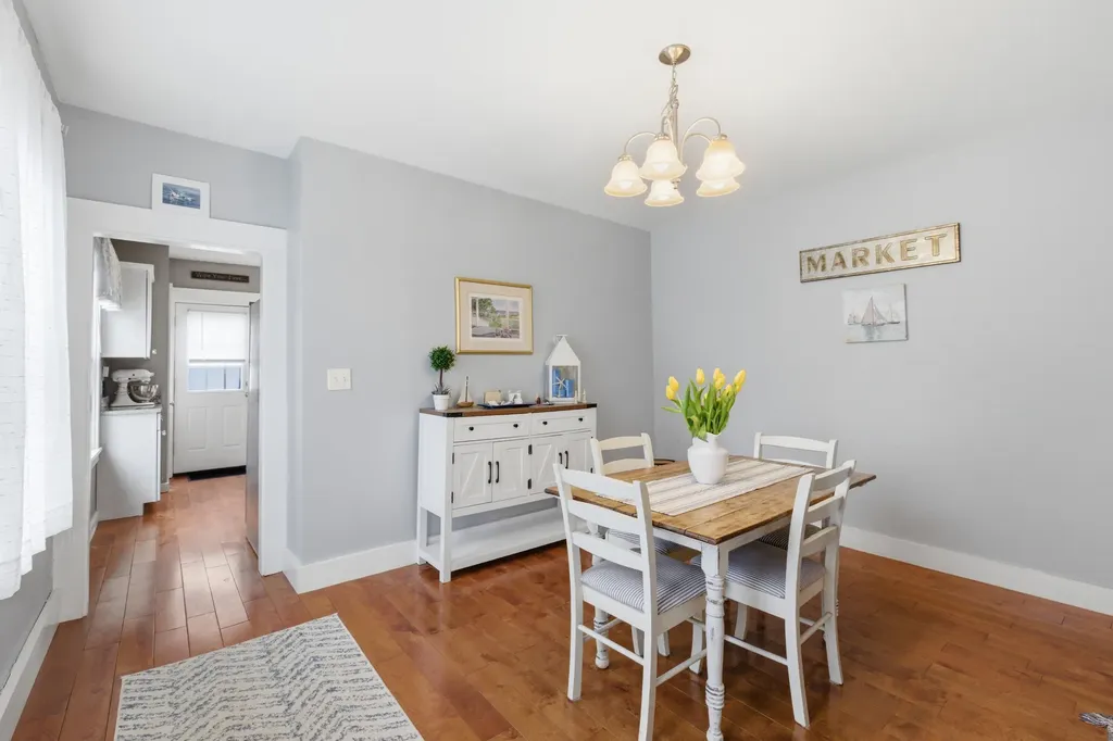 24 Grove Street Kennebunk ME 04043