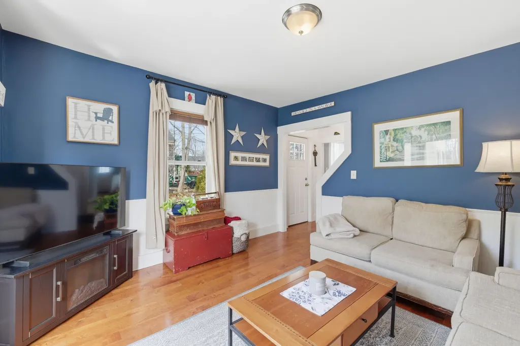 24 Grove Street Kennebunk ME 04043