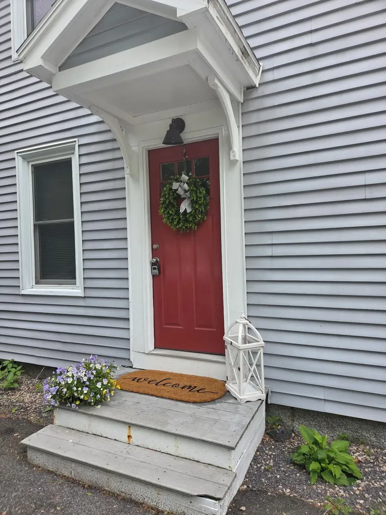 24 Grove Street Kennebunk ME 04043