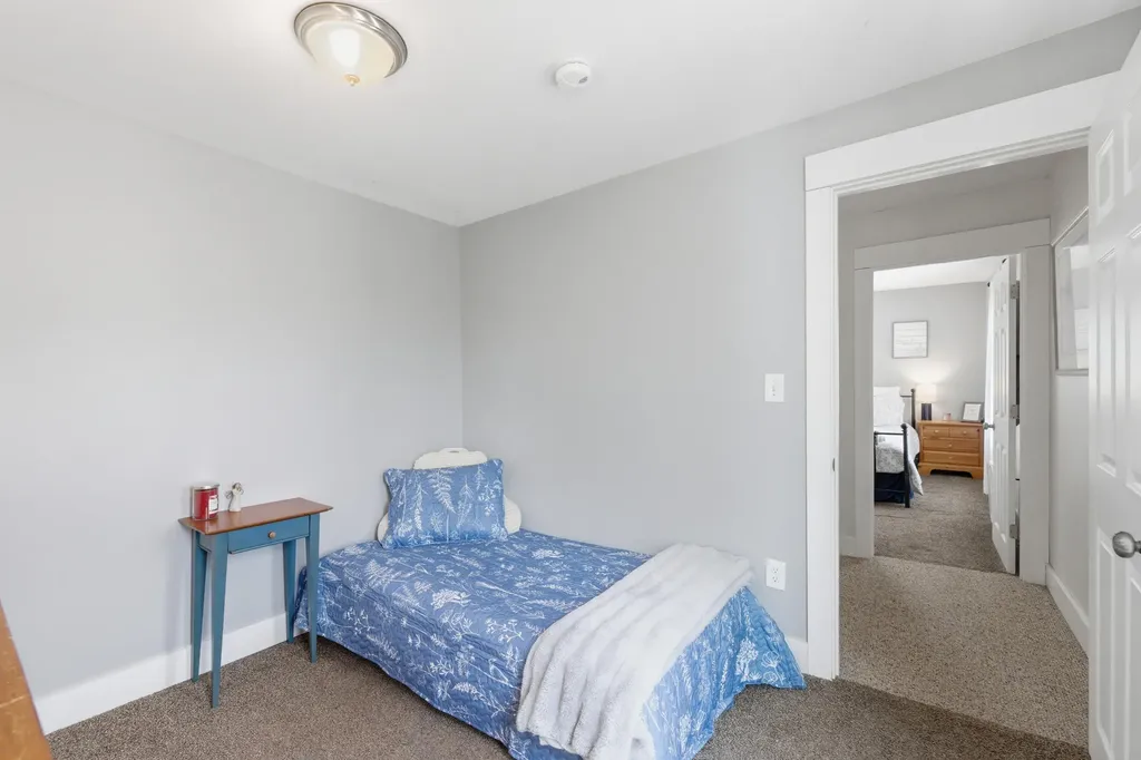 24 Grove Street Kennebunk ME 04043