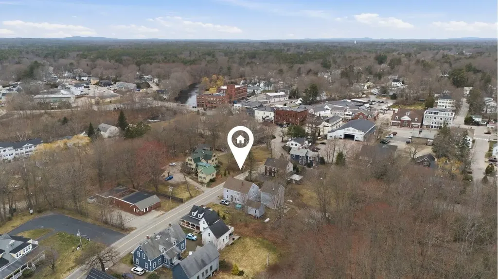 24 Grove Street Kennebunk ME 04043