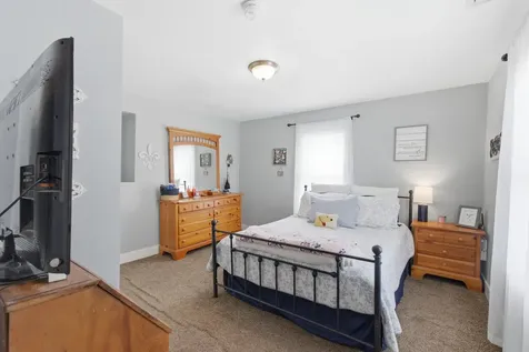 24 Grove Street Kennebunk ME 04043