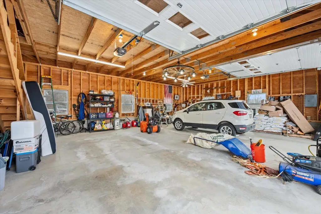 1135 Waltham Road Waltham ME 04605
