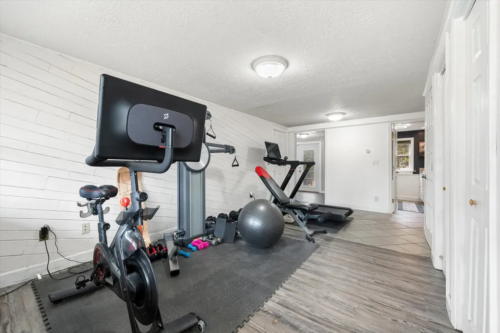 7 Williams Street Hampden ME 04444