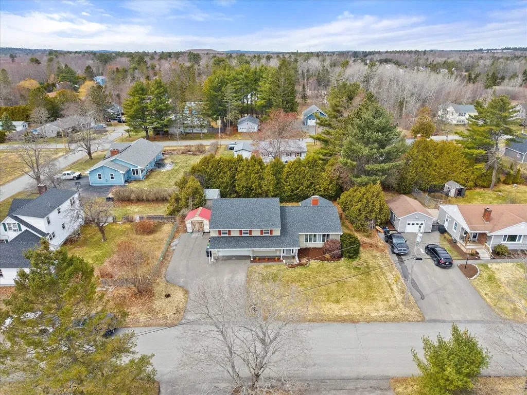 7 Williams Street Hampden ME 04444