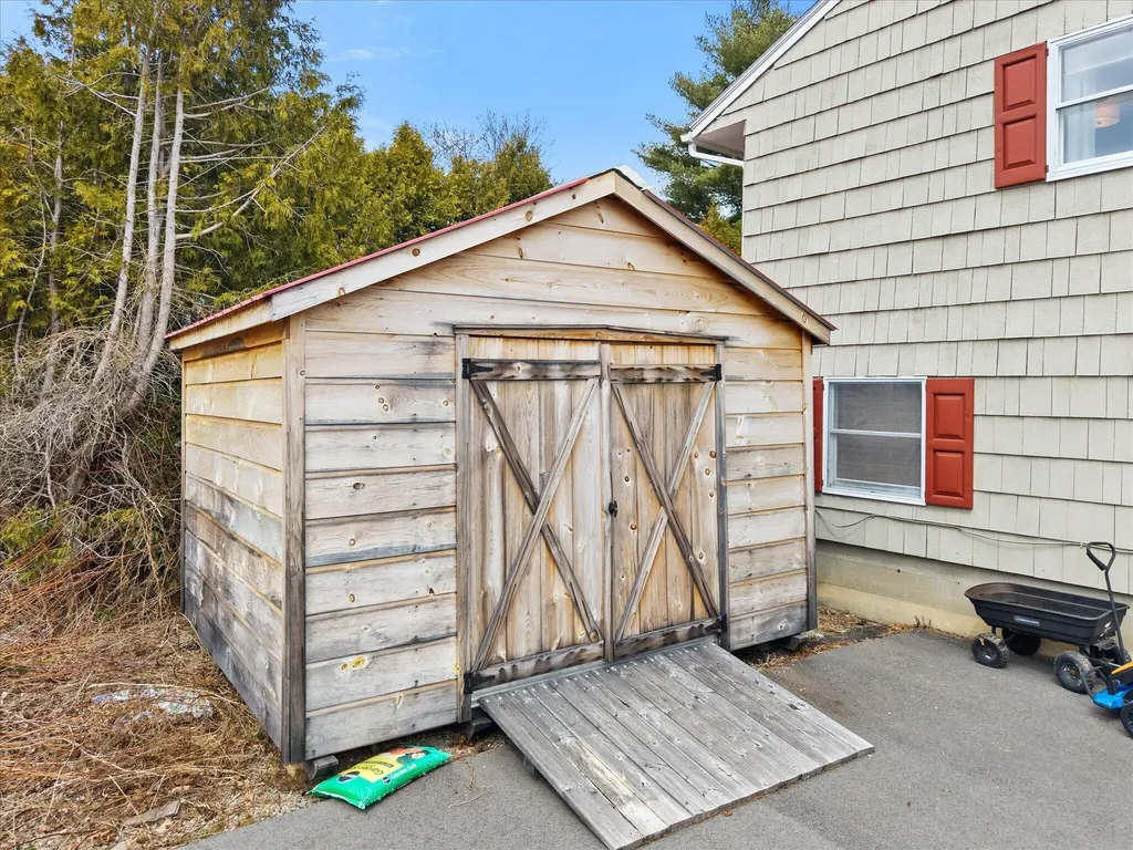 7 Williams Street Hampden ME 04444