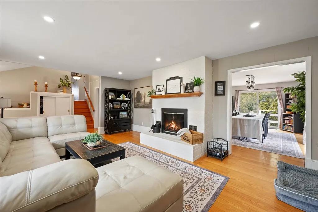 7 Williams Street Hampden ME 04444