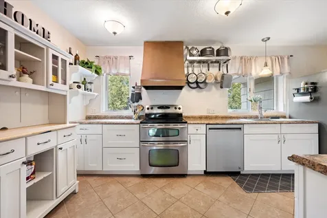 7 Williams Street Hampden ME 04444