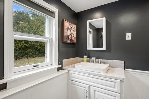 7 Williams Street Hampden ME 04444