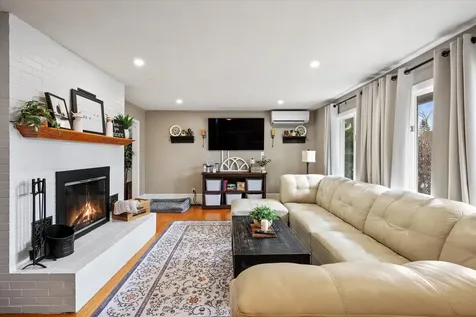 7 Williams Street Hampden ME 04444