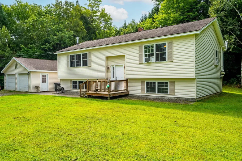 21 Seth's Way West Gardiner ME 04345