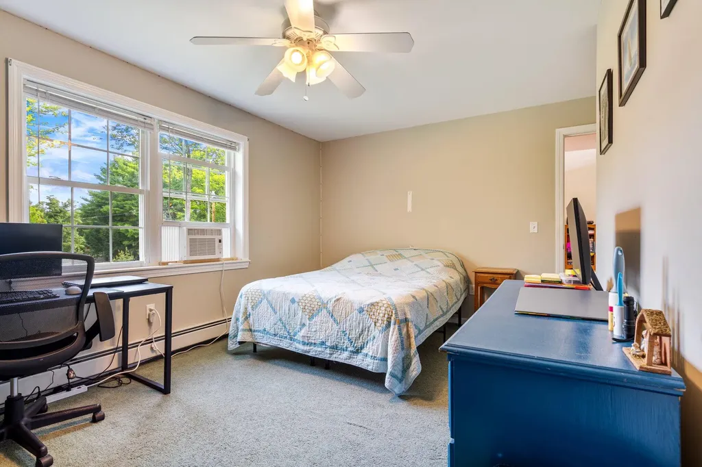 21 Seth's Way West Gardiner ME 04345