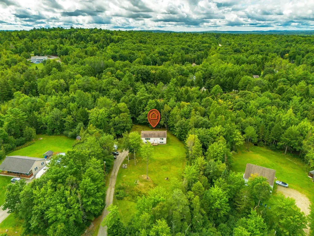 21 Seth's Way West Gardiner ME 04345