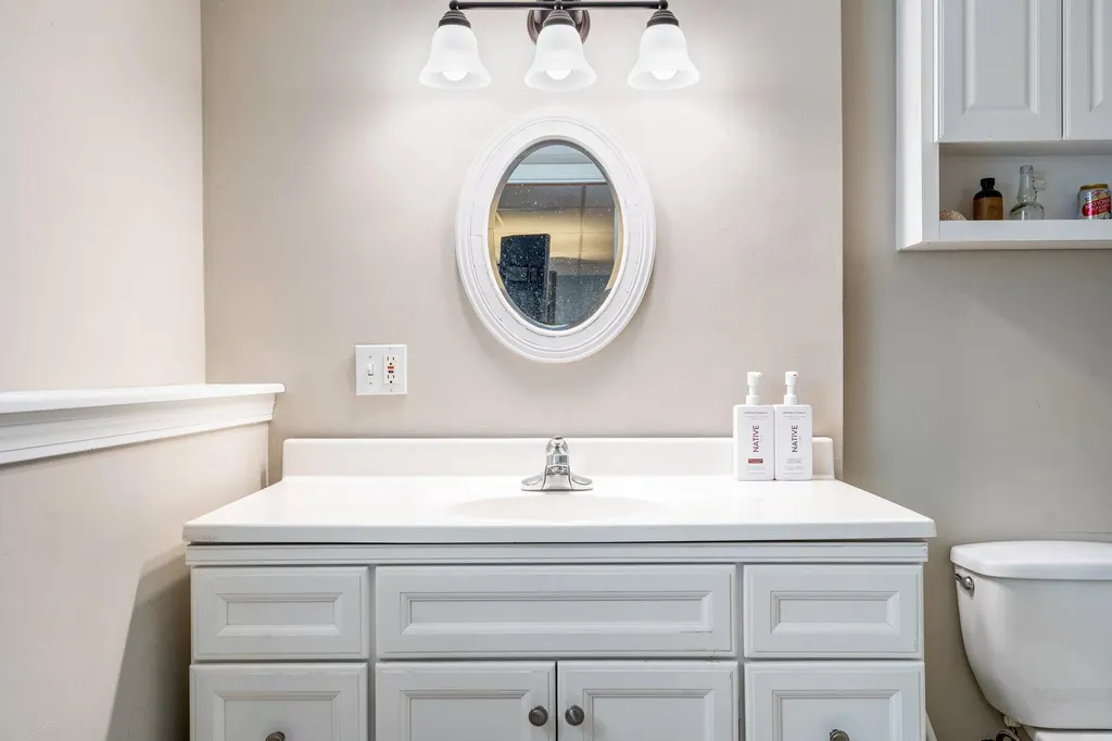 21 Seth's Way West Gardiner ME 04345