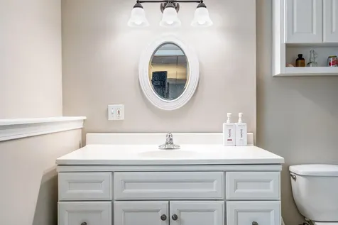 21 Seth's Way West Gardiner ME 04345