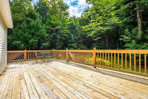 21 Seth's Way West Gardiner ME 04345