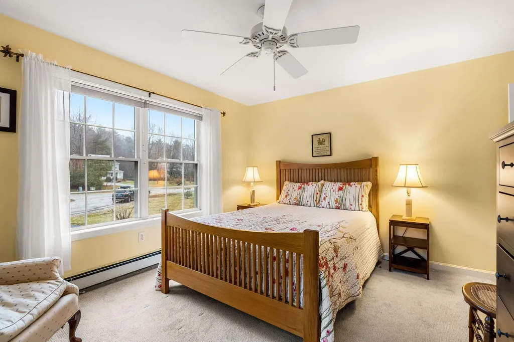 9 Roseberry Lane Kittery ME 03904