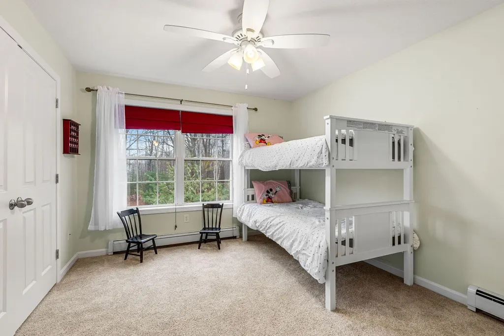 9 Roseberry Lane Kittery ME 03904