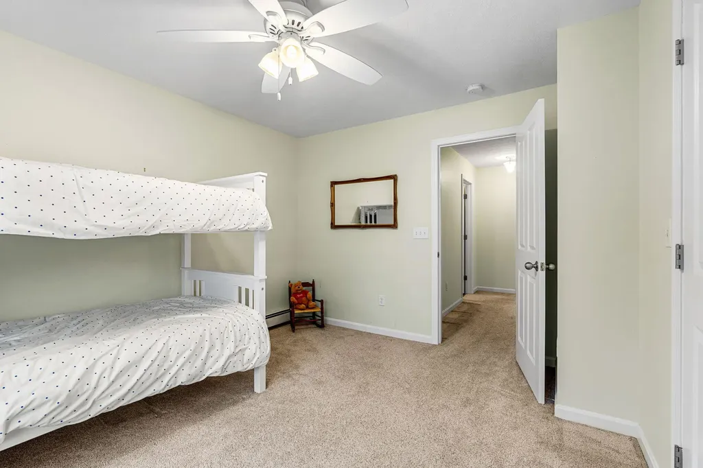 9 Roseberry Lane Kittery ME 03904