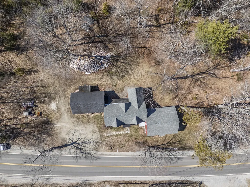 569 Middle Road Dresden ME 04342