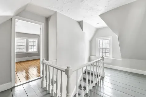 569 Middle Road Dresden ME 04342