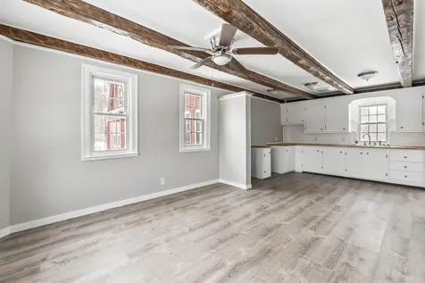 569 Middle Road Dresden ME 04342