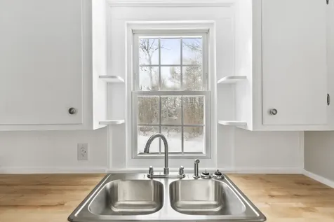 569 Middle Road Dresden ME 04342