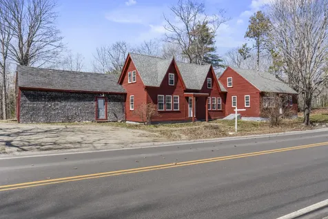 569 Middle Road Dresden ME 04342