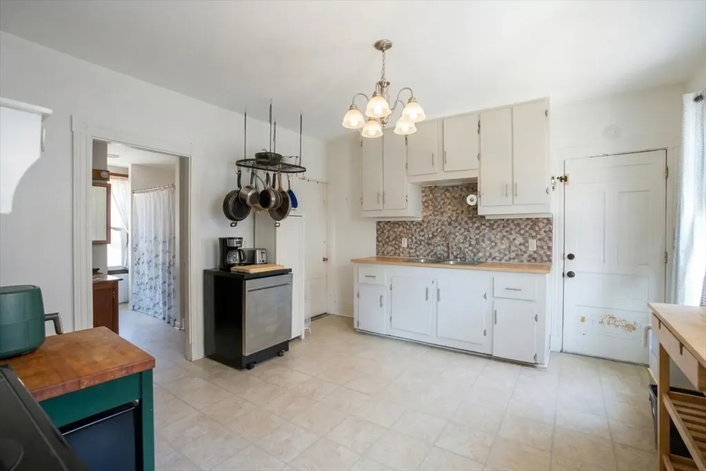 115 Winter Street Auburn ME 04210