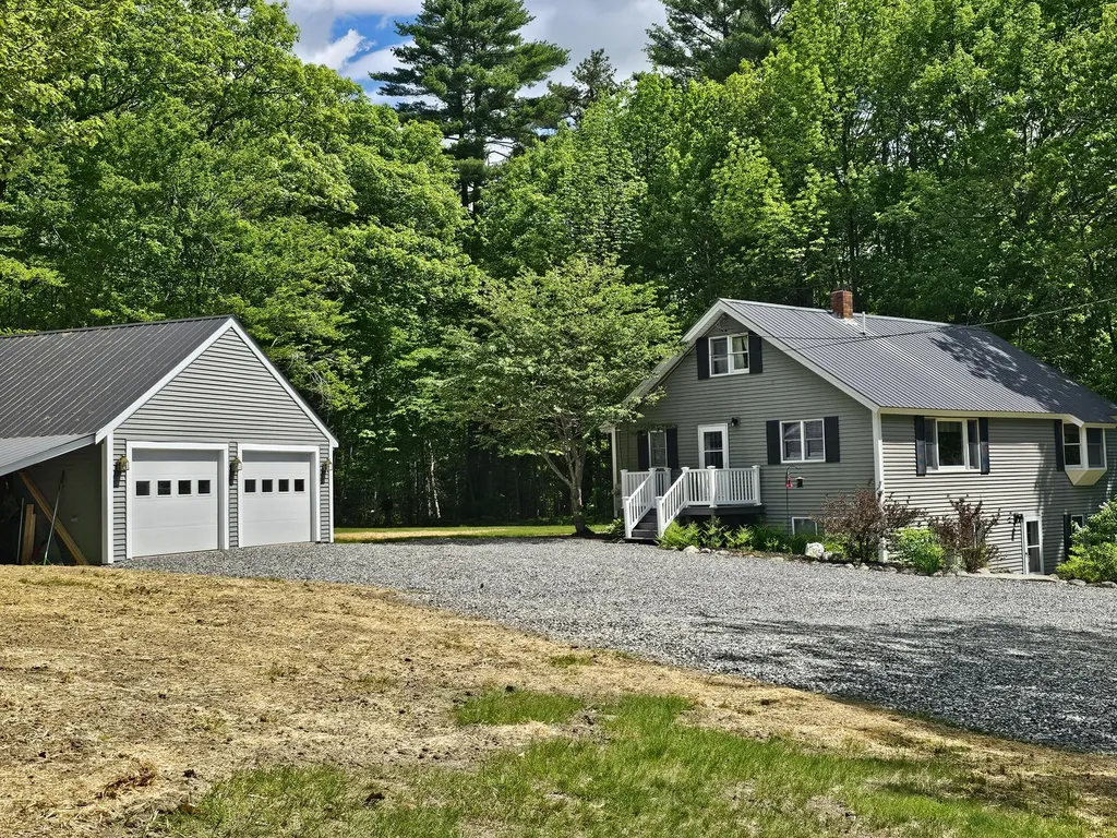 34 Carsley Road Harrison ME 04040