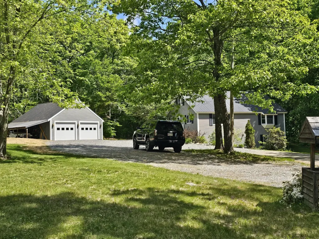 34 Carsley Road Harrison ME 04040