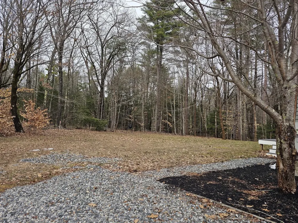 34 Carsley Road Harrison ME 04040